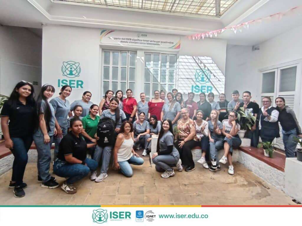 ¡Seguimos Creciendo Juntos! ¡Seguimos Creciendo Juntos!