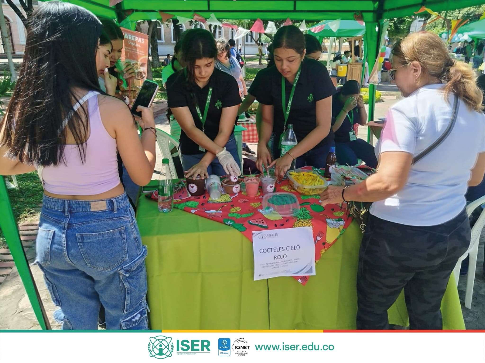 Innovaiser 2025: Creatividad Y Futuro En La Feria De Emprendimiento Del Iser