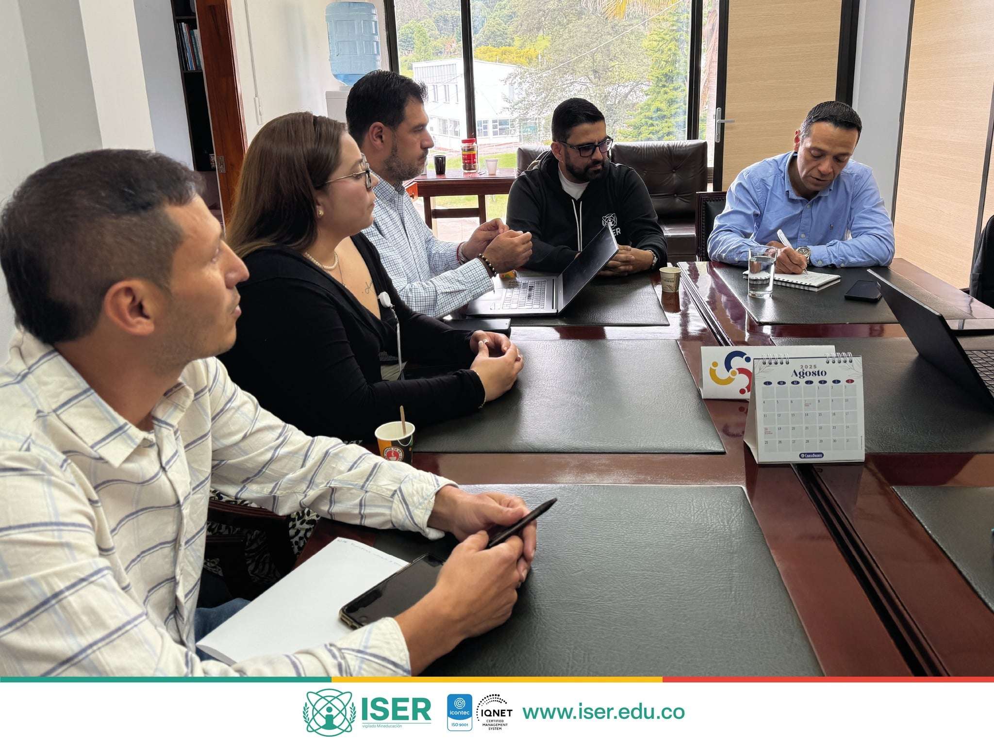 Mesa De Trabajo Del Programa Zasca Lácteo