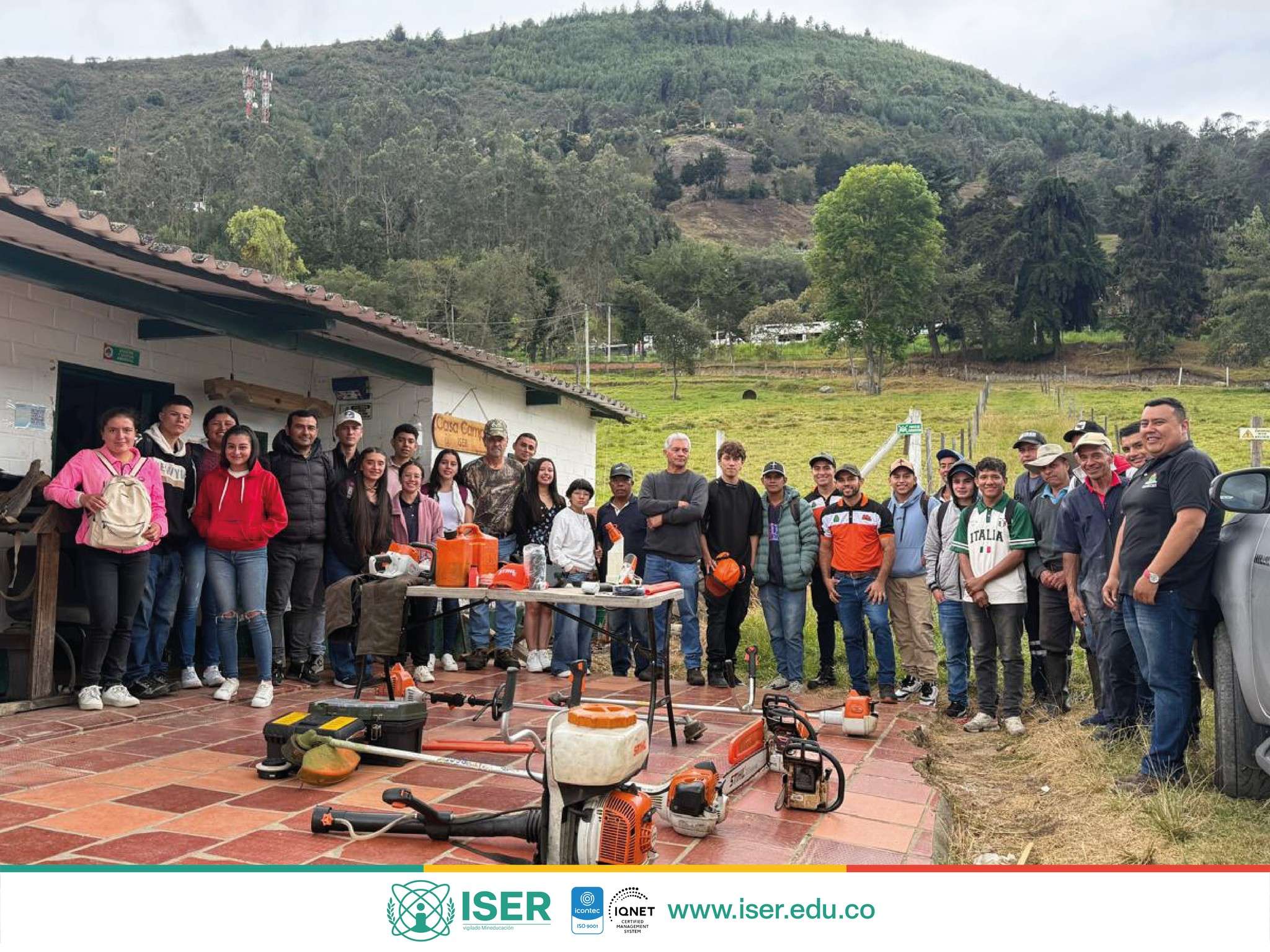 Capacitación En Maquinaria Agrícola Con La Marca Steel: Fortaleciendo Conocimientos Técnicos En El Instituto