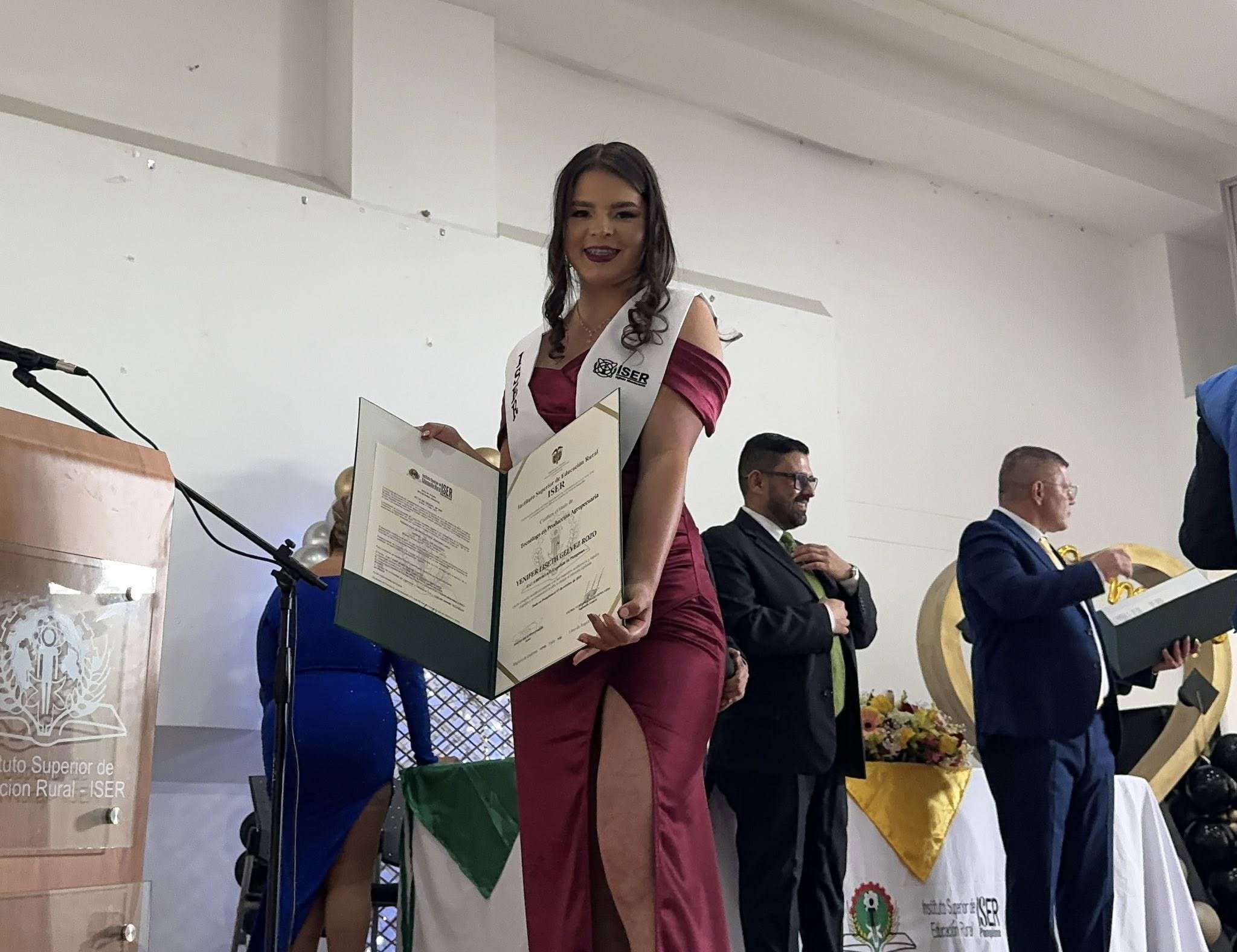 El Iser Celebra Nuevos Comienzos