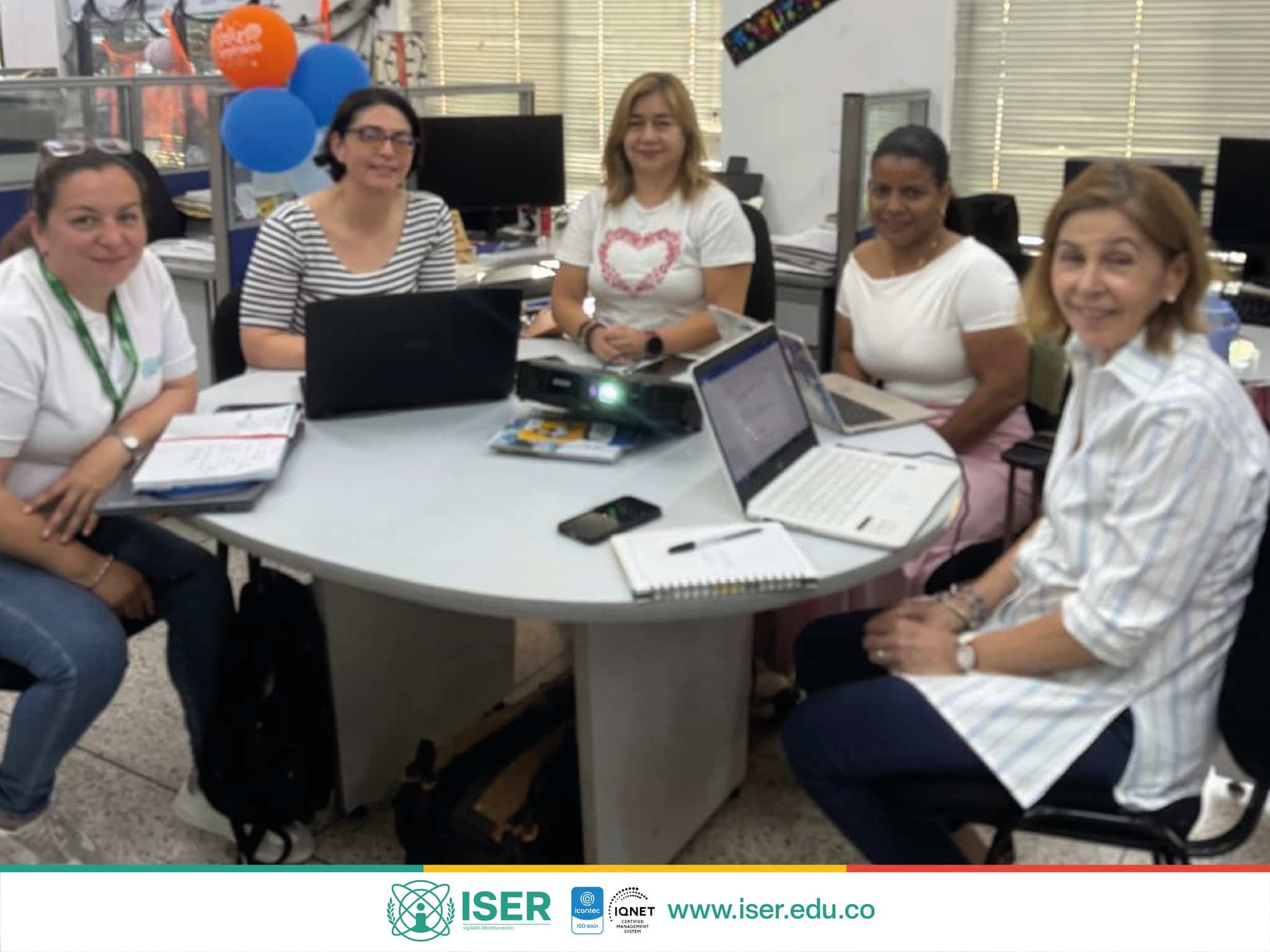 Iser Participa En Mesa De Trabajo Del Men Sobre Formación Docente Rural