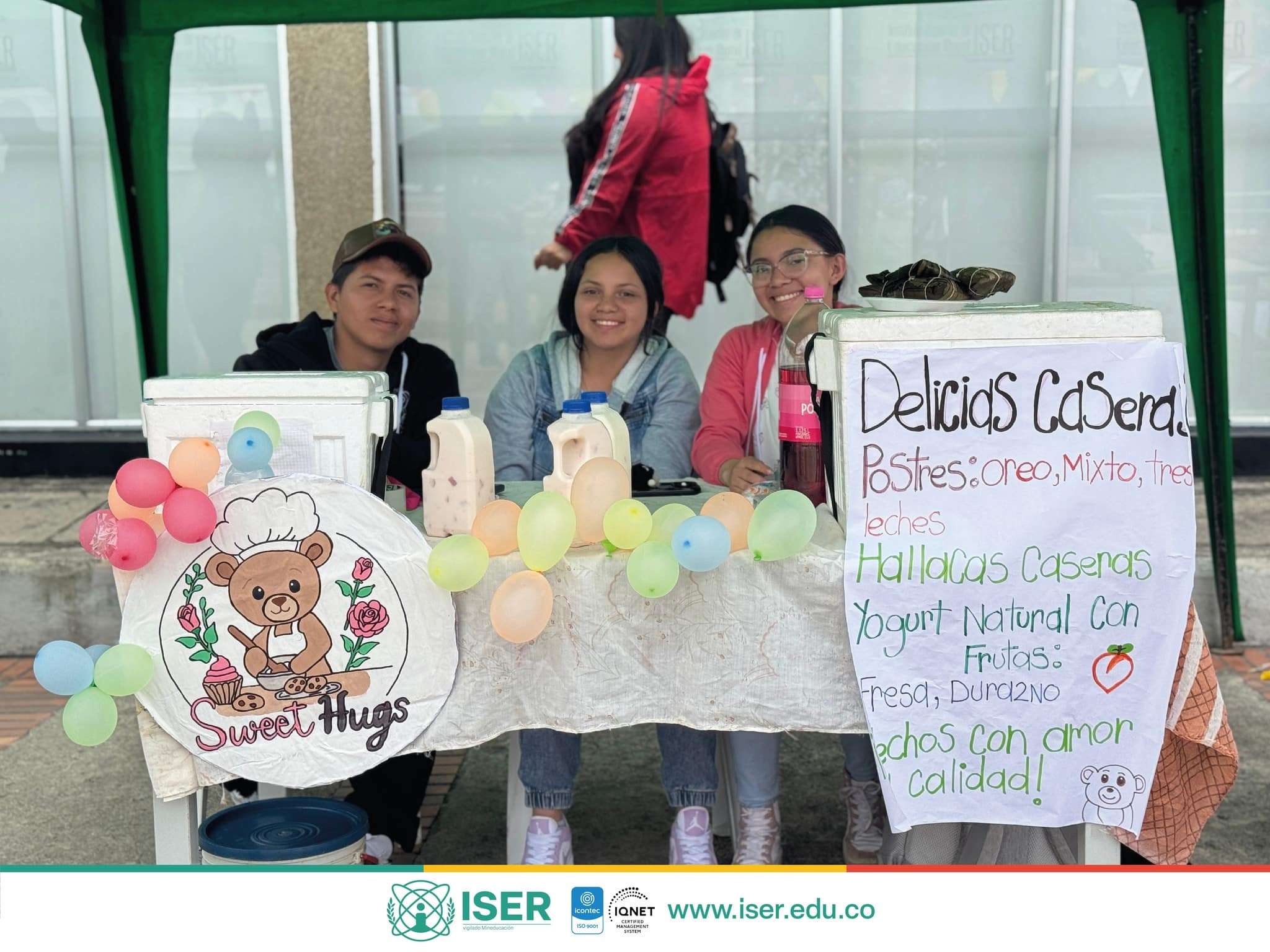 El Instituto Superior De Educación Rural Iser Llevó A Cabo La Feria Social, Laboral Y Estudiantil, Realizada En El Patio Bandera De La Institución.