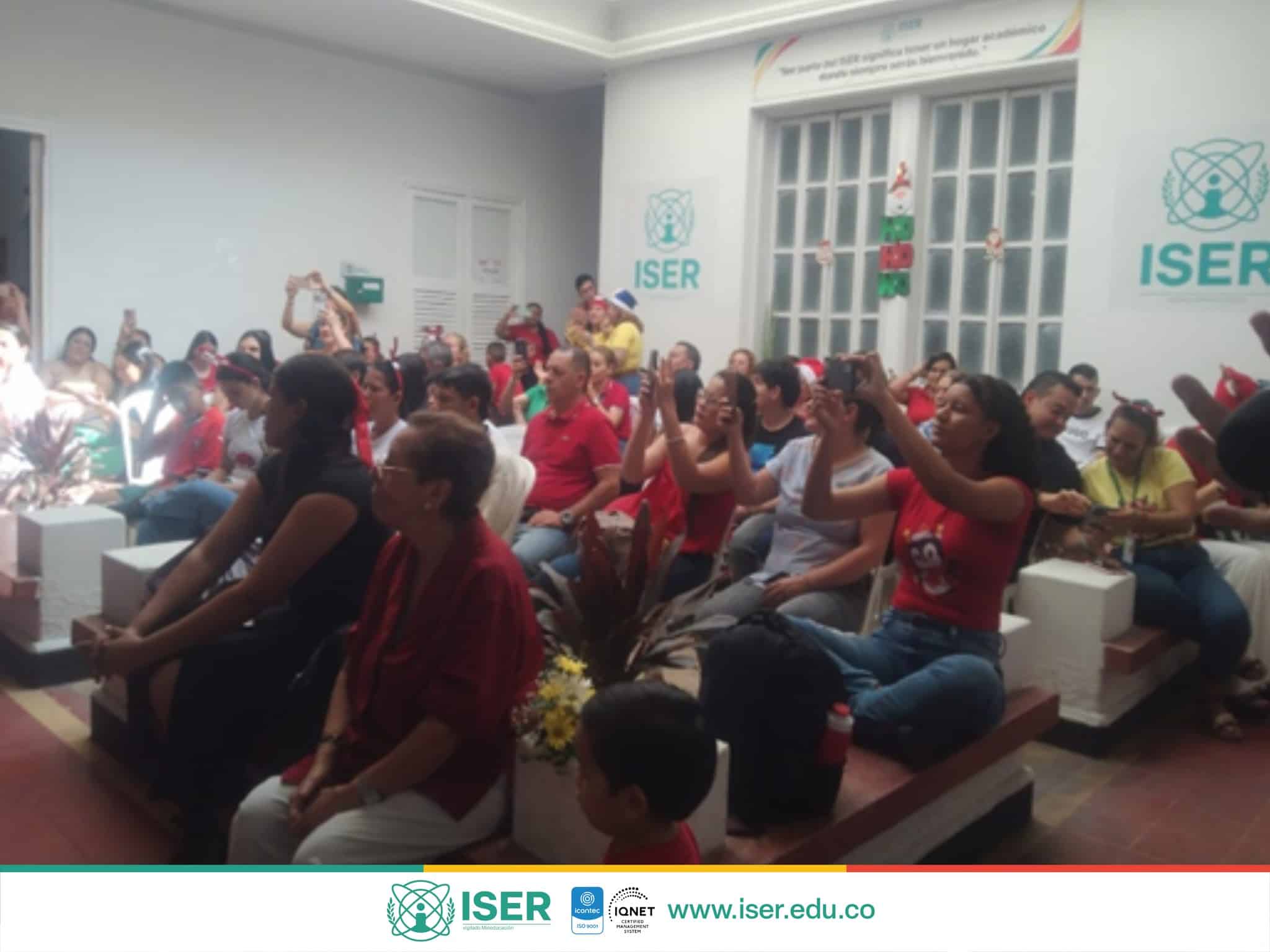 Centro Tutorial Cúcuta Celebró El Cierre De La Novena Navideña