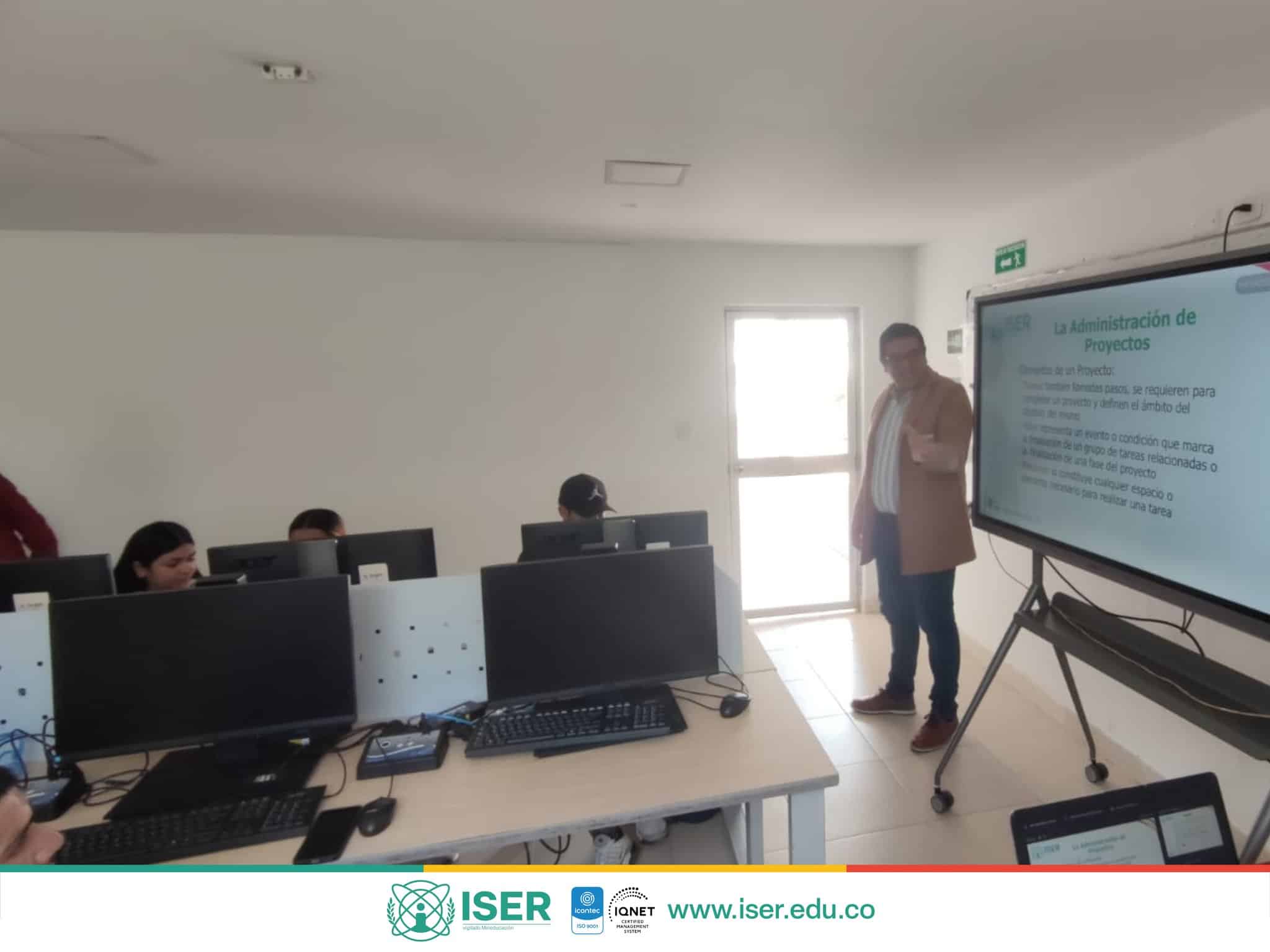 Semana De Obras Civiles En El Iser