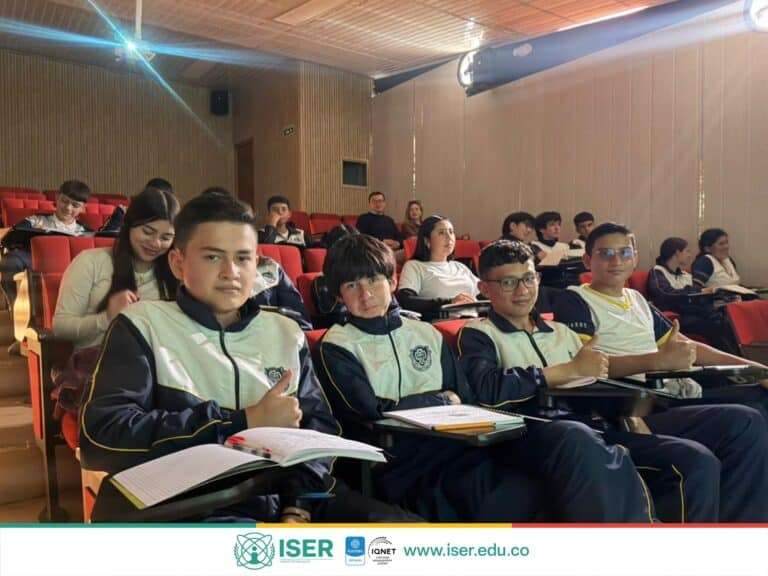 Los Estudiantes De Grado Décimo De La Institución Educativa Águeda Gallardo De Villamizar Participaron En Un Recorrido De Reconocimiento