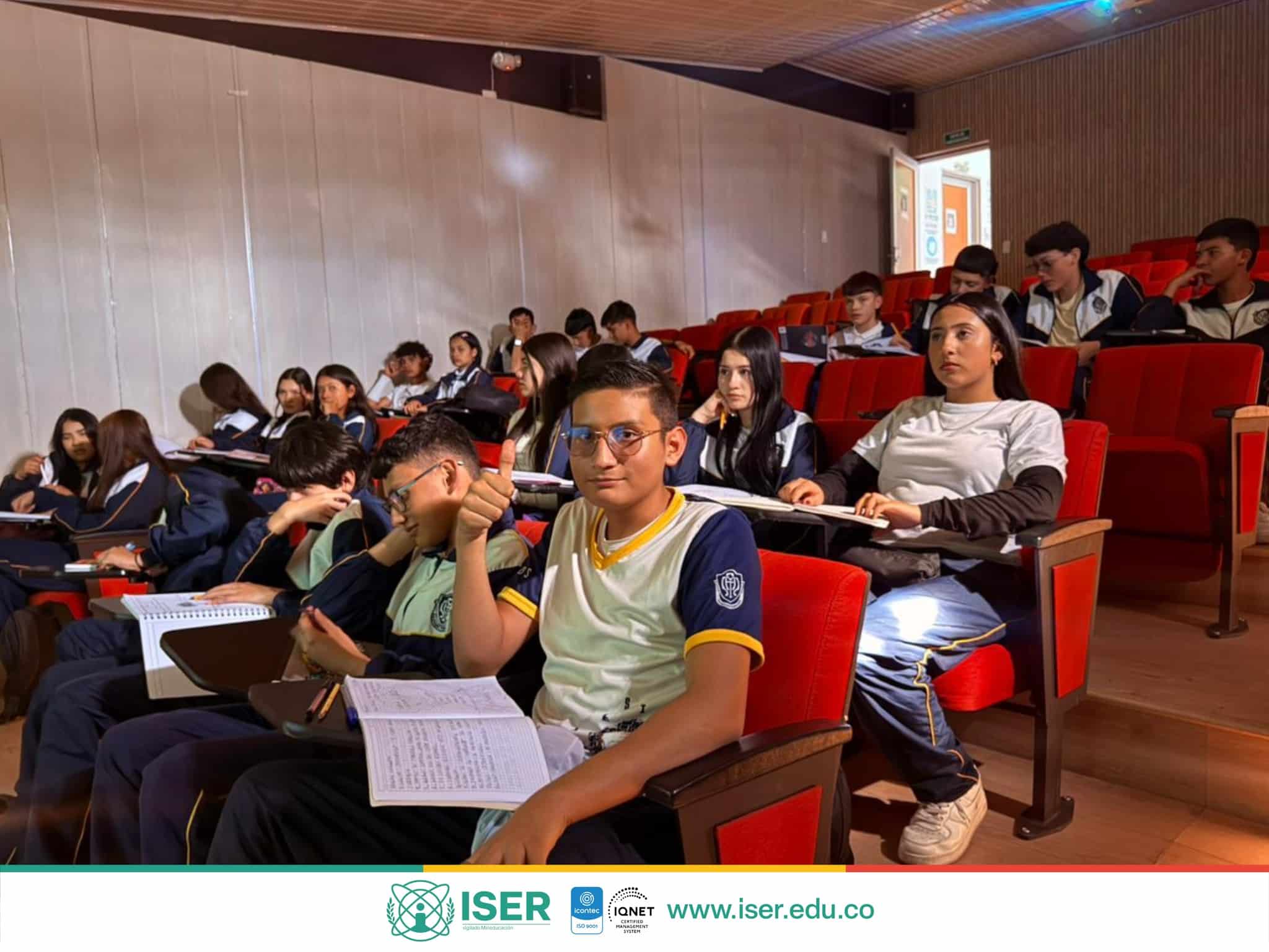 Los Estudiantes De Grado Décimo De La Institución Educativa Águeda Gallardo De Villamizar Participaron En Un Recorrido De Reconocimiento