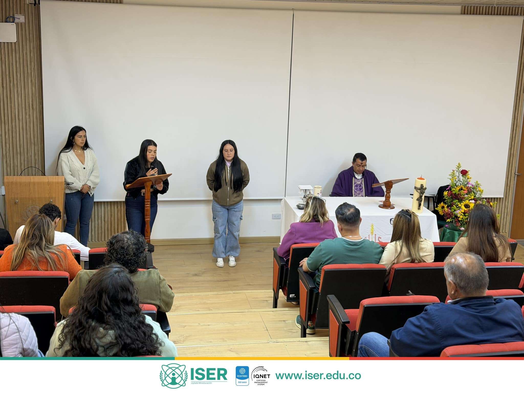 Miércoles De Ceniza En El Iser