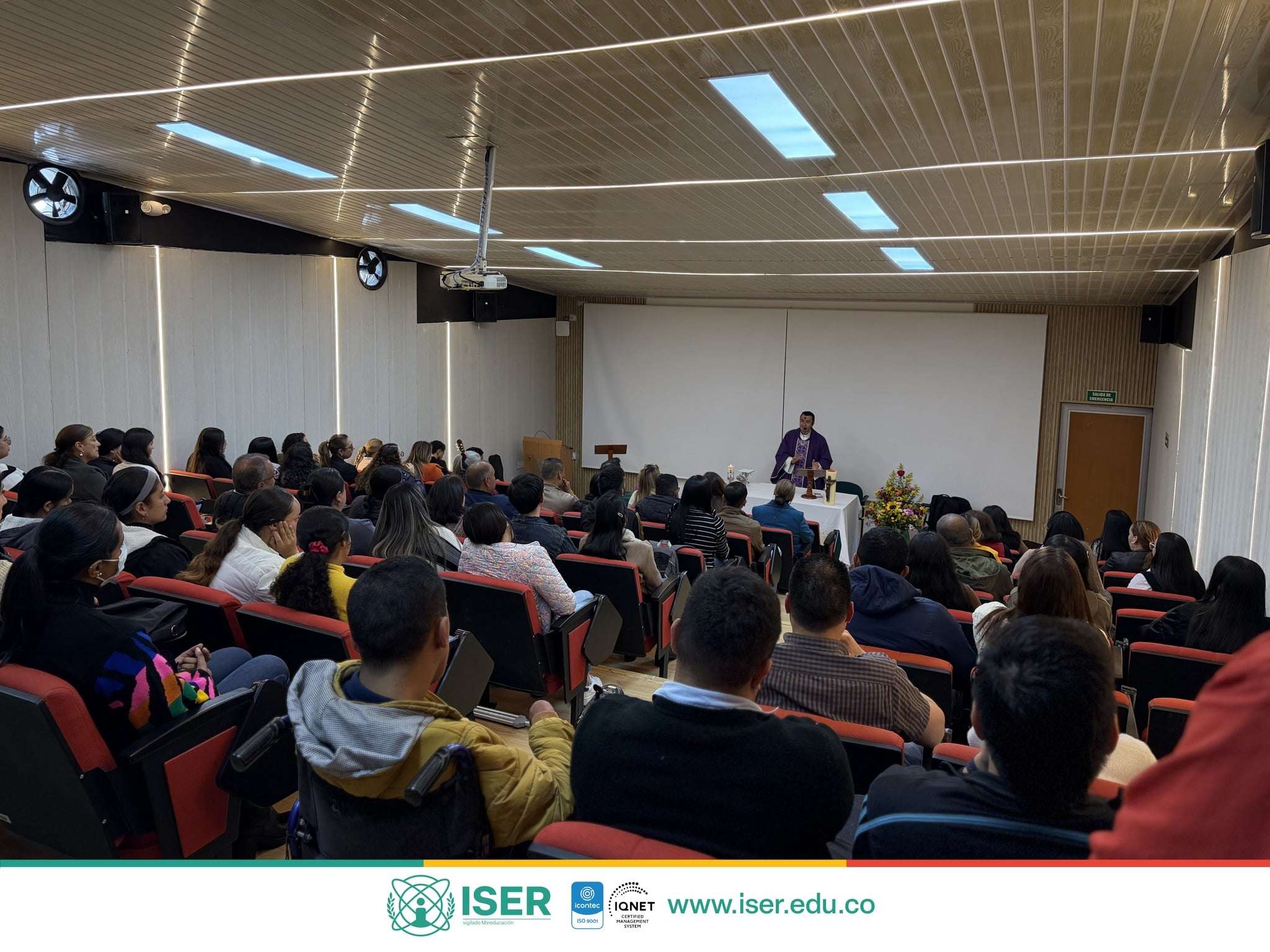 Miércoles De Ceniza En El Iser