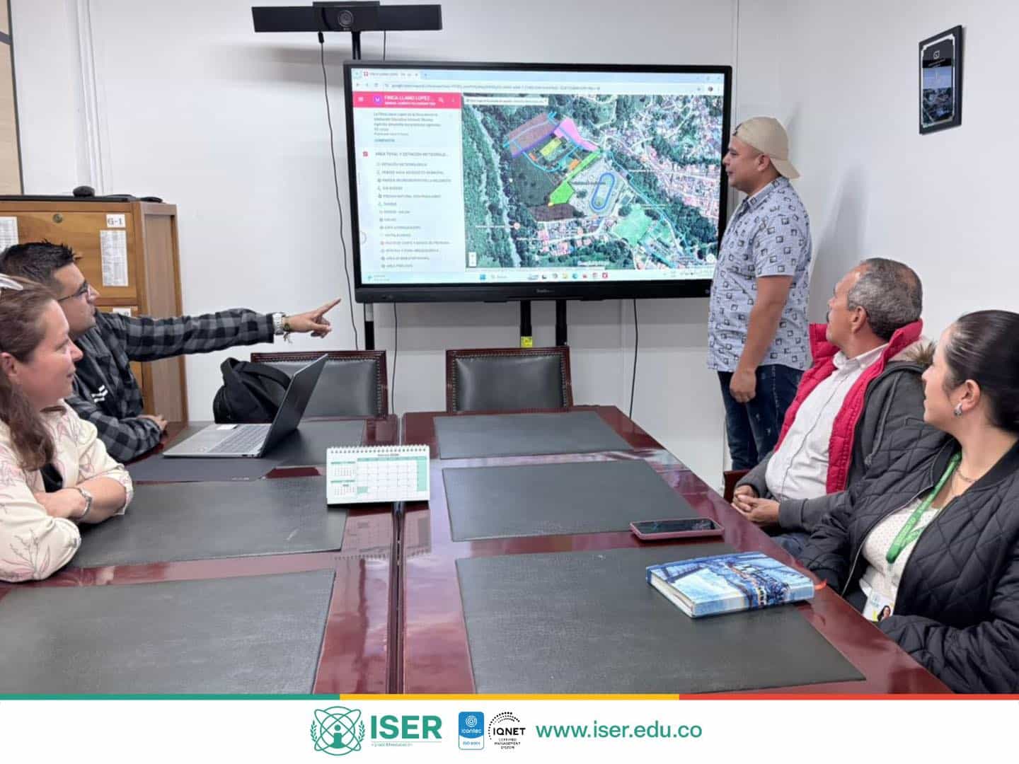 Encuentro De Trabajo Con El Rector Del Instituto Técnico Agrícola De Salazar De Las Palmas 3