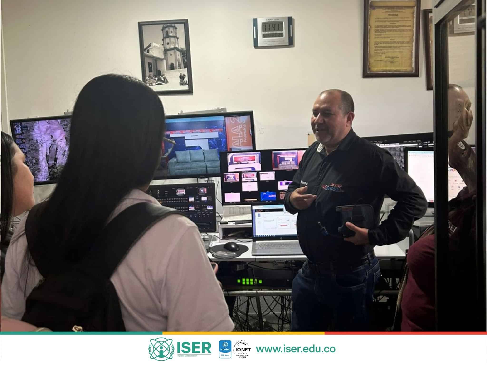Visitas al almacén Olímpica y al canal TV San Jorge 3