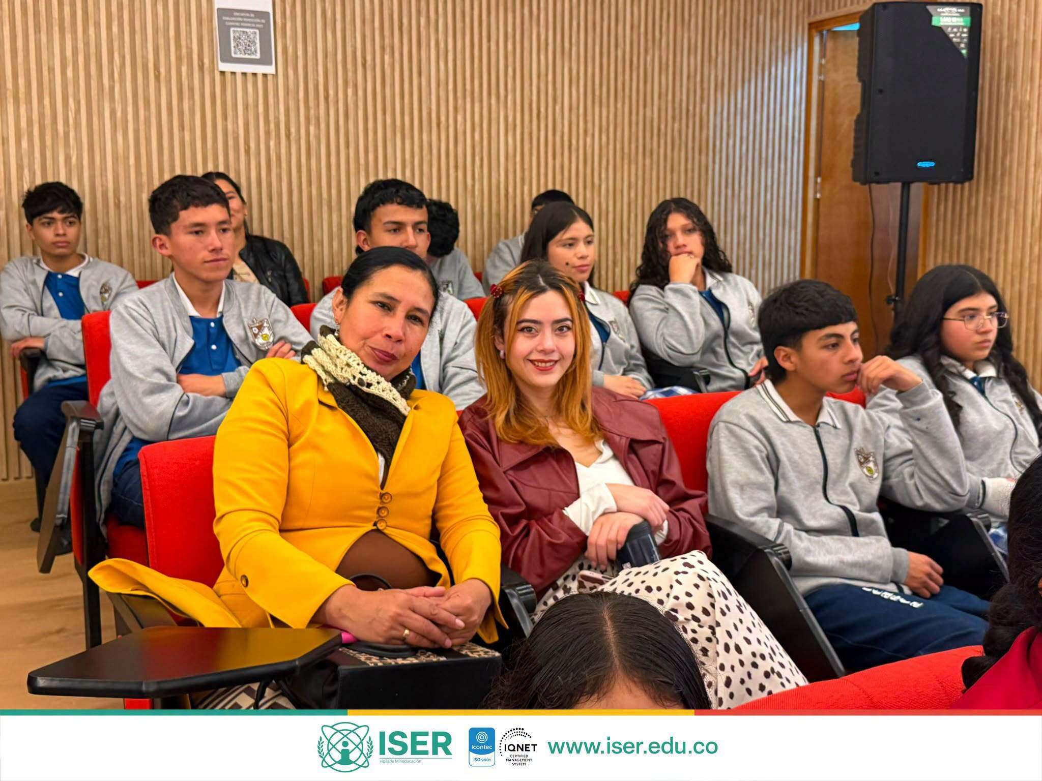 El-ISER-conmemoró-el-Día-Mundial-del-Medio-Ambiente-con-foro-académico-sobre-eficiencia-energética-y_1