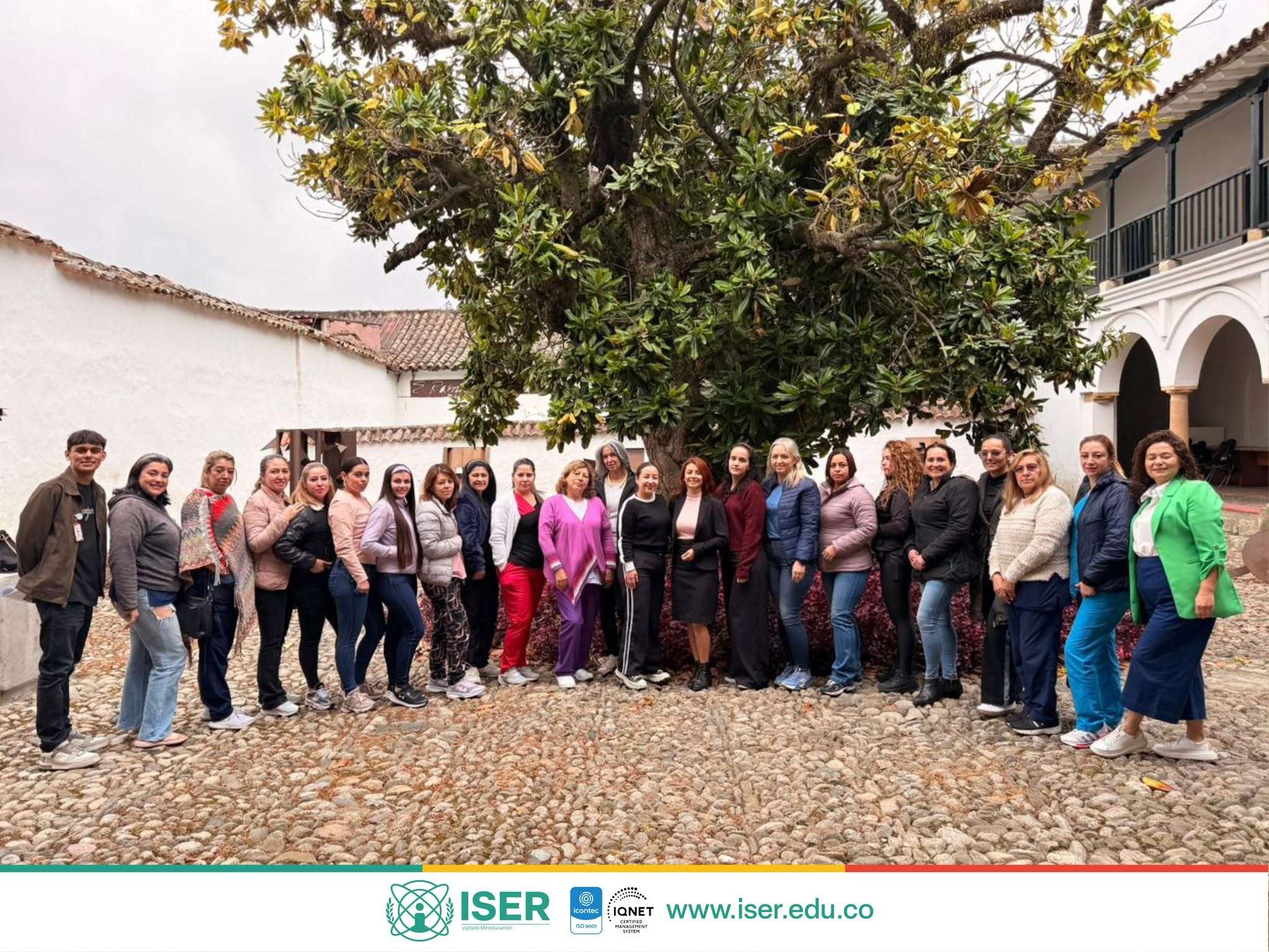ISER fortalece las competencias empresariales del sector de estética y belleza en Pamplona